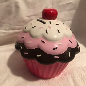 Cupcakes piggy bank